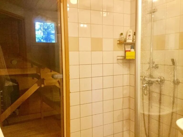 Lapinhelmen sauna ja pesuhuone