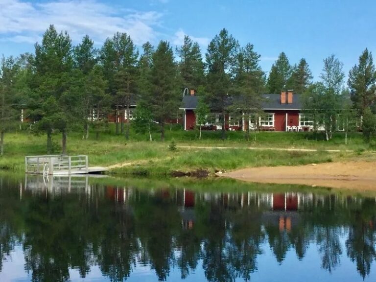 Kelolammen ranta Lapinkullan edessä